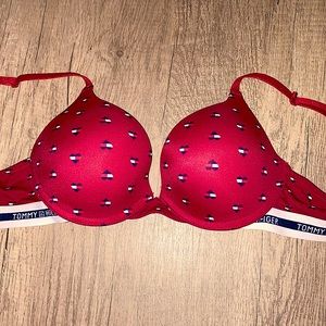 Tommy Hilfiger bra
